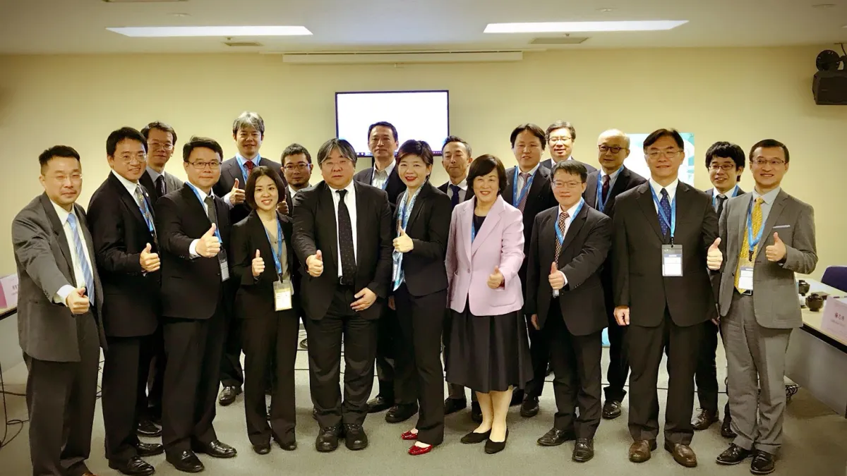 台灣醫界聯盟基金會11日在橫濱舉行台日再生醫療產官學專家會議,對再生醫療最新的趨勢與進展進行意見交換。(圖/長庚醫院提供)