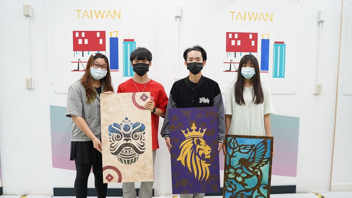 勞動力發展署桃竹苗分署在第52屆全國技能競賽中的「漆作裝潢」囊括前三名佳績。(圖/勞動力發展署桃竹苗分署提供) 勞動力發展署桃竹苗分署在第52屆全國技能競賽中的「漆作裝潢」囊括前三名佳績。(圖/勞動力發展署桃竹苗分署提供)