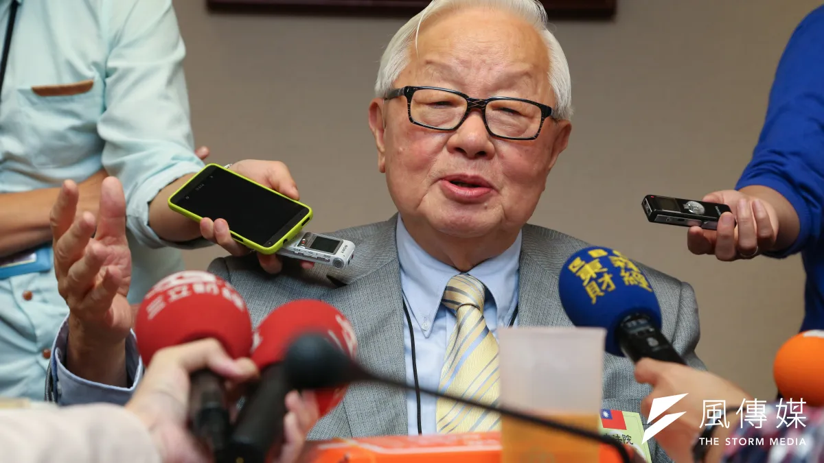 台積電董事長張忠謀的夫人張淑芬在八仙樂園粉塵爆炸事件發後,與公司高階主管開會,共同決定捐贈彈性壓力衣。(資料照,余志偉攝)