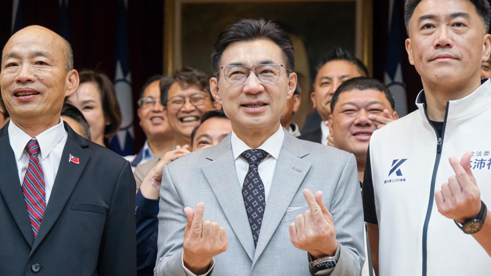 TVBS民調》江啓臣支持度45.1%!何欣純落後逾12個百分點 媒體人:綠營勝選信心低