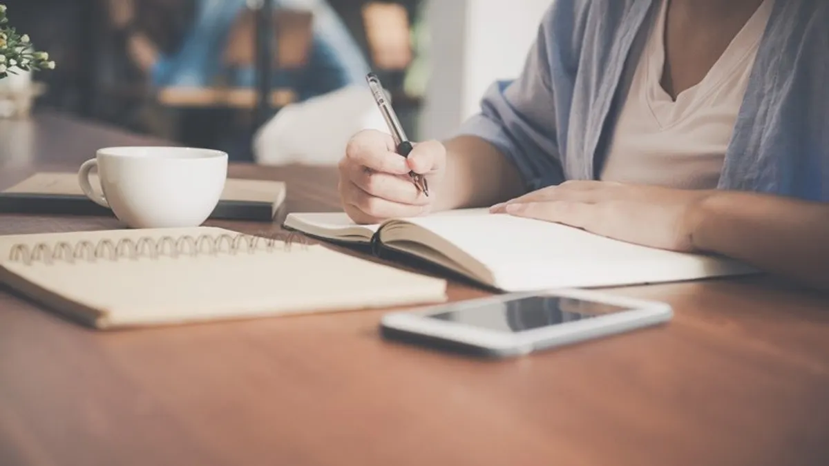 中国のBL作家らが逮捕・罰金刑に。(イメージ写真/pexelsより) 中国のBL作家らが逮捕・罰金刑に。(イメージ写真/pexelsより)