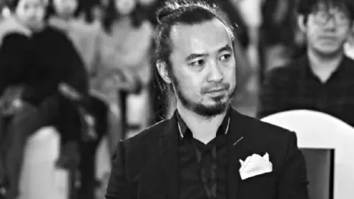 「毒舌電影」幕後老闆(合夥人)趙錚因心肌梗塞驟逝,讓許多粉絲感到震驚。(圖/翻攝自微博)