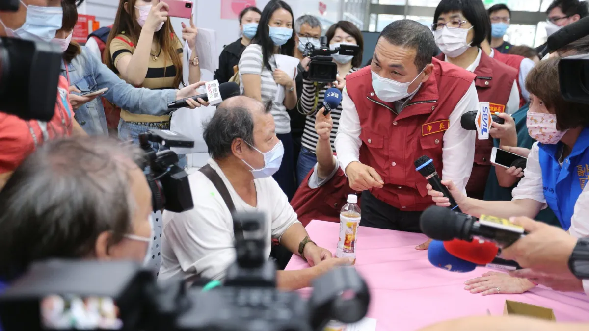 行政院擴大紓困範圍引來「紓困之亂」的批評,而金融界同樣有「紓困之亂」的問題。(新北市政府提供)
