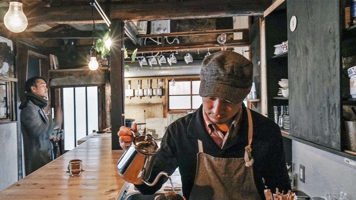 京都有非常多特色的咖啡廳,不妨跟著咖啡達人一一造訪。(圖/東販出版提供) 京都有非常多特色的咖啡廳,不妨跟著咖啡達人一一造訪。(圖/東販出版提供)