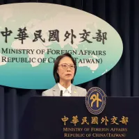 外交部副發言人陳怡君6日主持例行記者會並回應媒體提問。(鍾秉哲攝) 外交部副發言人陳怡君6日主持例行記者會並回應媒體提問。(鍾秉哲攝)
