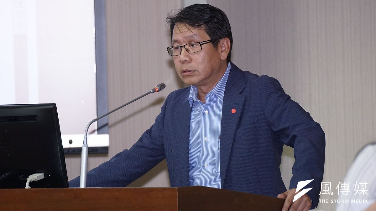 立院內政委員會討論民進黨立委沈發惠提案,刪除《人民團體法》第4條中,人民團體包括「政治團體」的提案。(資料照,盧逸峰攝) 立院內政委員會討論民進黨立委沈發惠提案,刪除《人民團體法》第4條中,人民團體包括「政治團體」的提案。(資料照,盧逸峰攝)