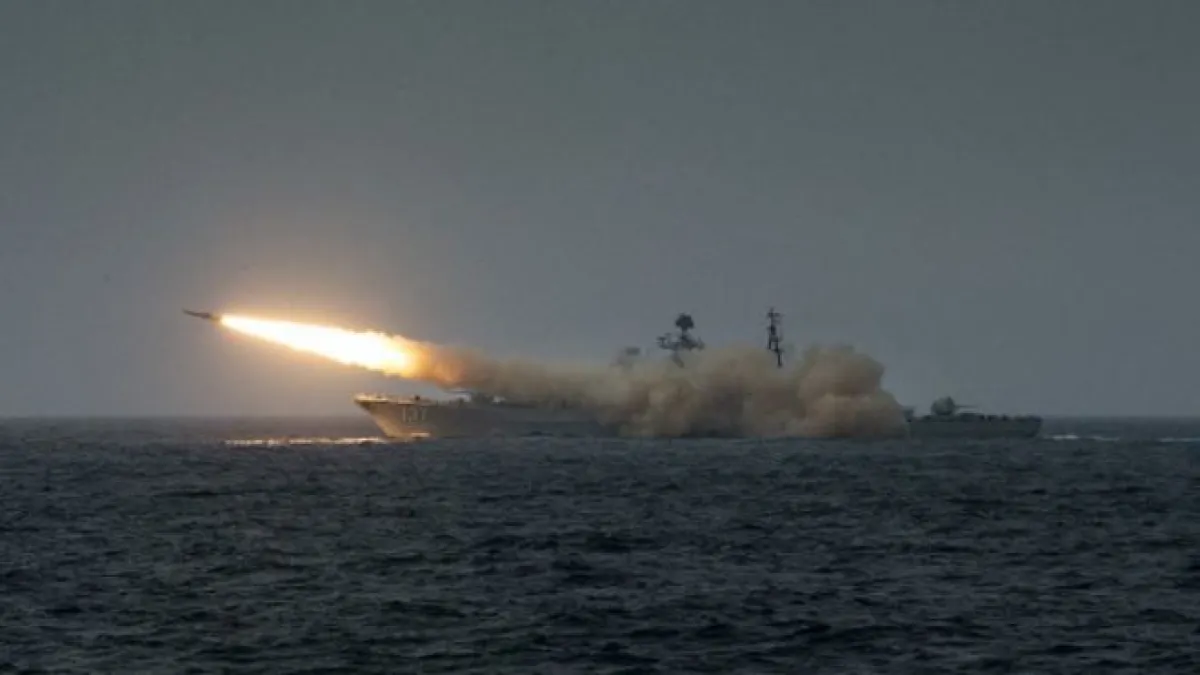 中國在南海頻繁軍演是對美國的回應,意在向美國表示中國對待南海問題是嚴肅的。(BBC中文網資料圖片)