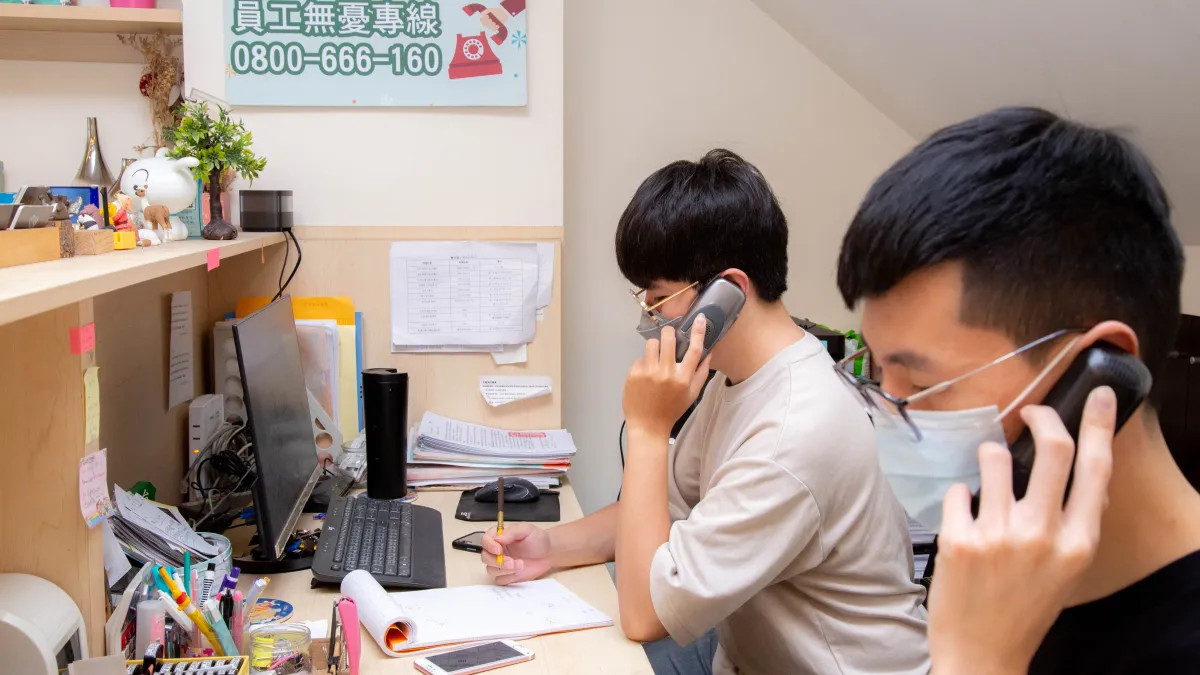 照顧勞工心理健康,台中市府勞工局的員工無憂專線為您分憂解勞。(圖/台中市政府)