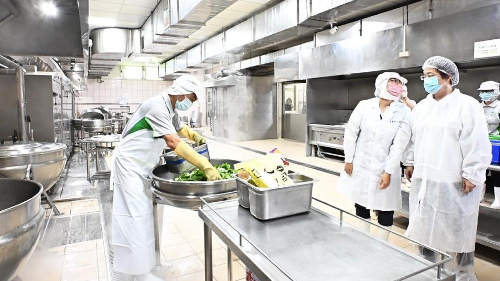 從產地到餐桌守護學童健康 王惠美視察彰化校園午餐整備