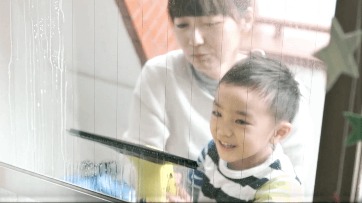 大掃除每次都超累,覺得怎麼弄都弄不完?其實若是事前作好規劃,就能省一些時間和力氣!(圖/截自Youtube) 大掃除每次都超累,覺得怎麼弄都弄不完?其實若是事前作好規劃,就能省一些時間和力氣!(圖/截自Youtube)