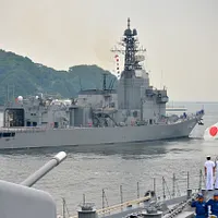 軍事専門家は、自衛隊の人員不足の問題も改善が必要だと見ている。写真は海上自衛隊の試験艦「あすか」。(海上自衛隊公式サイトより) 軍事専門家は、自衛隊の人員不足の問題も改善が必要だと見ている。写真は海上自衛隊の試験艦「あすか」。(海上自衛隊公式サイトより)