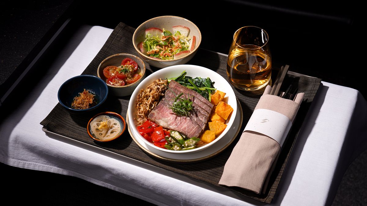 天氣轉暖,星宇航空也帶來高空春季味蕾鮮體驗。 天氣轉暖,星宇航空也帶來高空春季味蕾鮮體驗。