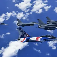 Two F-16V Block 70 fighters fly in a wild-goose formation with an F-16V Block 20 and two Brave Eagle trainers, in an aerial photo released by Taiwan's Defense Ministry on October 3. (Courtesy of the Defense Ministry via CNA) Two F-16V Block 70 fighters fly in a wild-goose formation with an F-16V Block 20 and two Brave Eagle trainers, in an aerial photo released by Taiwan's Defense Ministry on October 3. (Courtesy of the Defense Ministry via CNA)