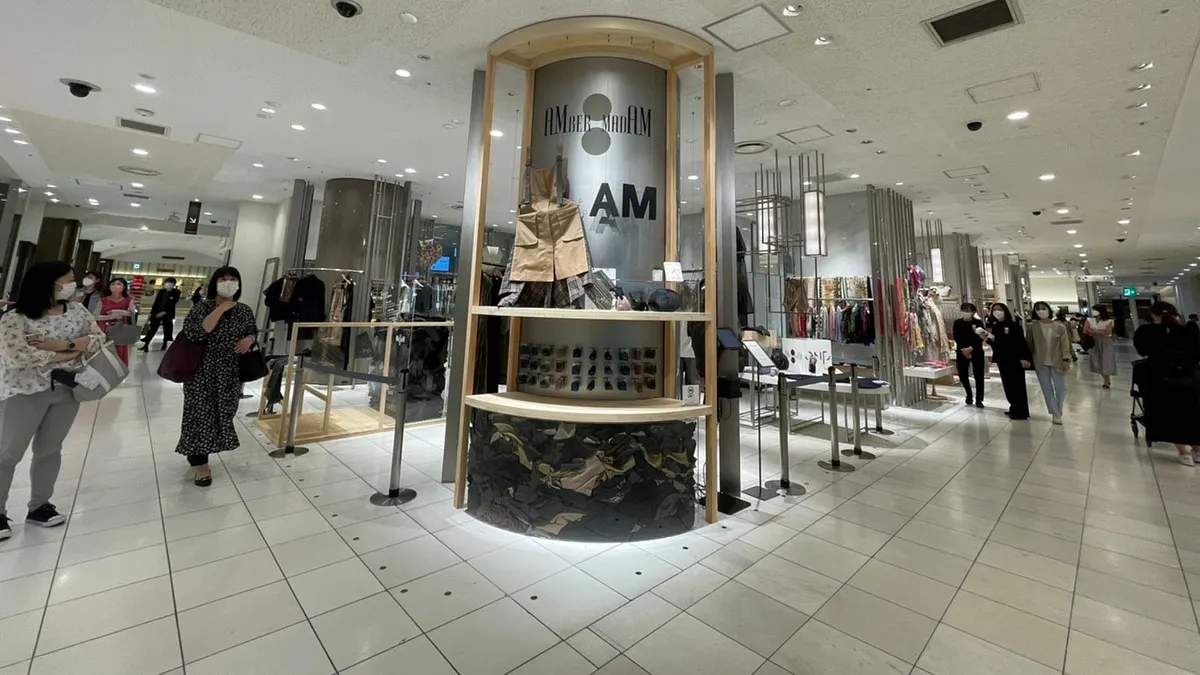 空間裝置以新舊時空呼應的概念,從舊的時代到新的時代的過程及接下來我們能創造出更多的可能!(圖/Amber madam提供) 空間裝置以新舊時空呼應的概念,從舊的時代到新的時代的過程及接下來我們能創造出更多的可能!(圖/Amber madam提供)