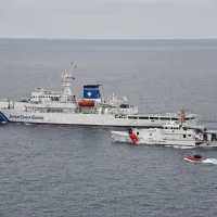 日米加の海上保安機関がカナダ沖で合同捜索救助訓練を行い、実習生らも参加して「自由で開かれたインド太平洋」の実現に向けた連携を強化した。(写真/海上保安庁提供) 日米加の海上保安機関がカナダ沖で合同捜索救助訓練を行い、実習生らも参加して「自由で開かれたインド太平洋」の実現に向けた連携を強化した。(写真/海上保安庁提供)