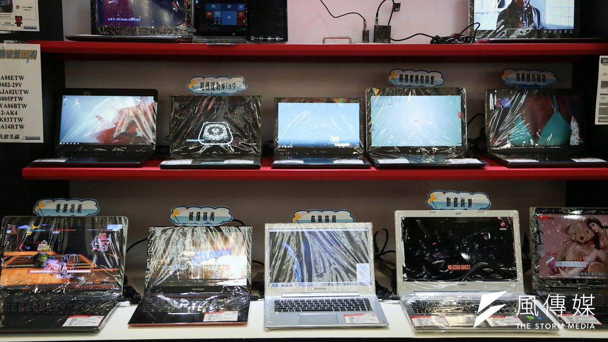 業界估計明年到來的PC汰換潮,將會對PC市場挹注一股新能量。(資料照片,余志偉攝) 業界估計明年到來的PC汰換潮,將會對PC市場挹注一股新能量。(資料照片,余志偉攝)