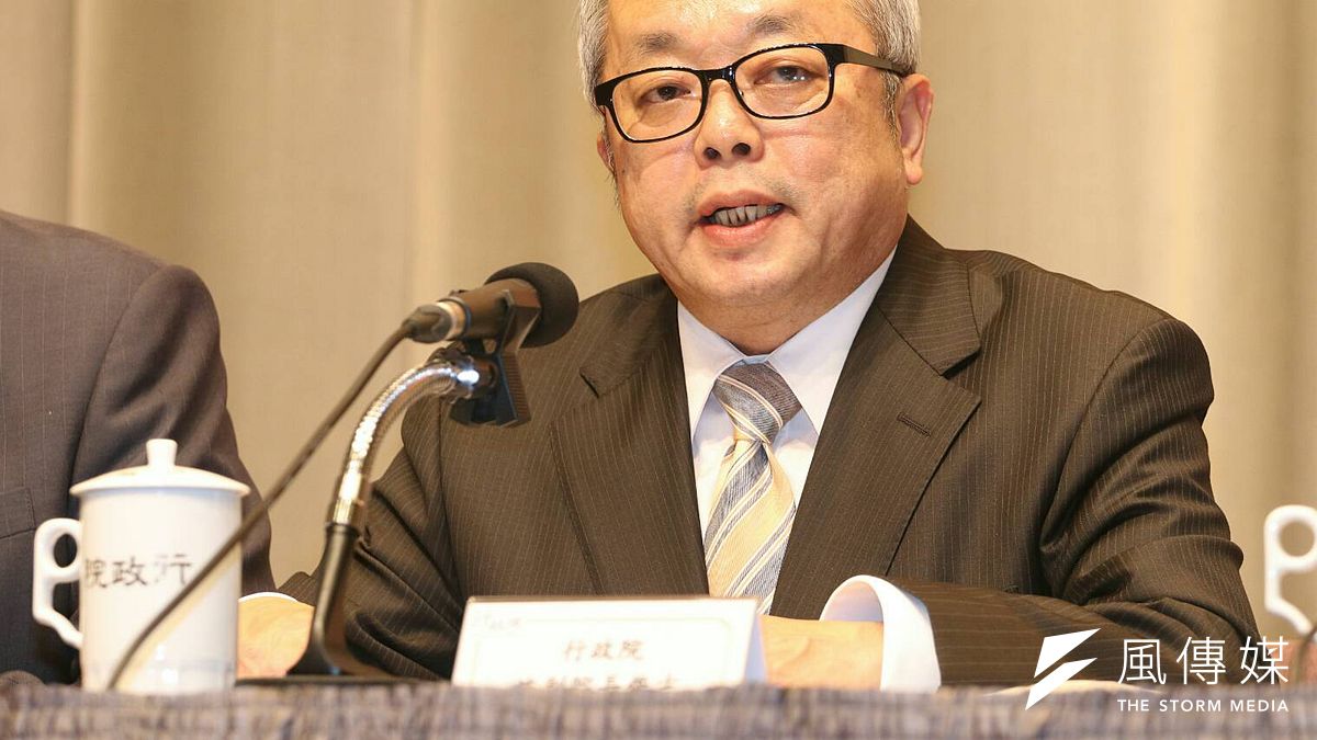 施俊吉說,銀行主管向調查小組表示,之所以不願意辦理慶富聯貸,即是因為慶富財力無法完成獵雷艦。(蘇仲泓攝) 施俊吉說,銀行主管向調查小組表示,之所以不願意辦理慶富聯貸,即是因為慶富財力無法完成獵雷艦。(蘇仲泓攝)