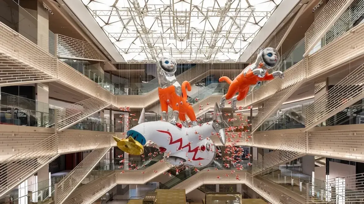 銀座の宇宙猫、最終章へ──GINZA SIXにて「BIG CAT BANG:THE FINAL」開催。(写真/Ginza Sixより) 銀座の宇宙猫、最終章へ──GINZA SIXにて「BIG CAT BANG:THE FINAL」開催。(写真/Ginza Sixより)