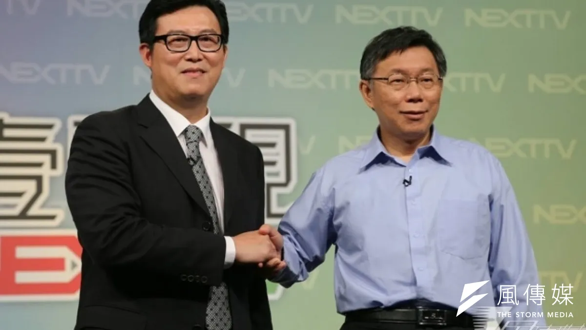 柯文哲下午在在野整合電視政見會時說,官二代吳志揚一堆弊案,官二代郝龍斌雙子星,官二代馬英九美河市案,「你們真的要讓官三代連勝文搞下去嗎?」(吳逸驊攝)