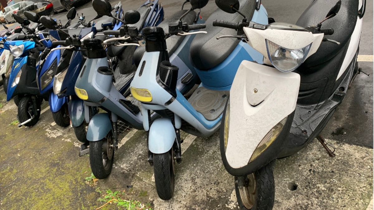 地方政府紛推出電動機車多元加碼方案 2024 購買電動機車最高補助 39,800 元。(圖/經濟部提供) 地方政府紛推出電動機車多元加碼方案 2024 購買電動機車最高補助 39,800 元。(圖/經濟部提供)