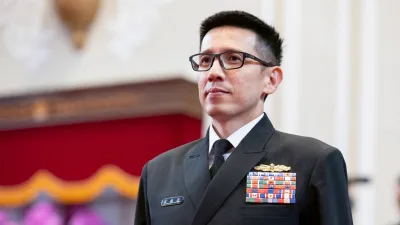 海軍4月的將官異動中,軍方內部稱為「貼近美軍作戰思維」的宋振亞調任海軍計畫處處長、並晉任少將。(總統府提供)