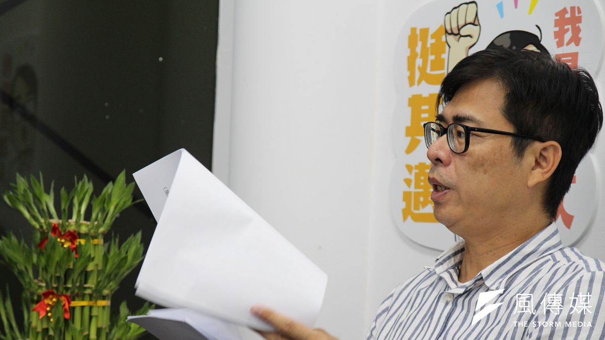 針對高雄市整體經濟、科技產業發展,並為因應國際變局,民進黨高雄市長候選人陳其邁接受《風傳媒》專訪時,提出6大產業發展戰略。(黃信維攝) 針對高雄市整體經濟、科技產業發展,並為因應國際變局,民進黨高雄市長候選人陳其邁接受《風傳媒》專訪時,提出6大產業發展戰略。(黃信維攝)