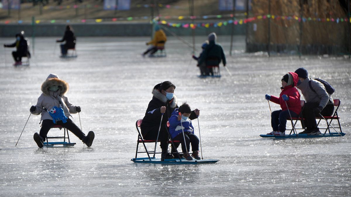 中國去年新生兒數稍微回升,但人口危機仍嚴重。(資料照片,AP) 中國去年新生兒數稍微回升,但人口危機仍嚴重。(資料照片,AP)
