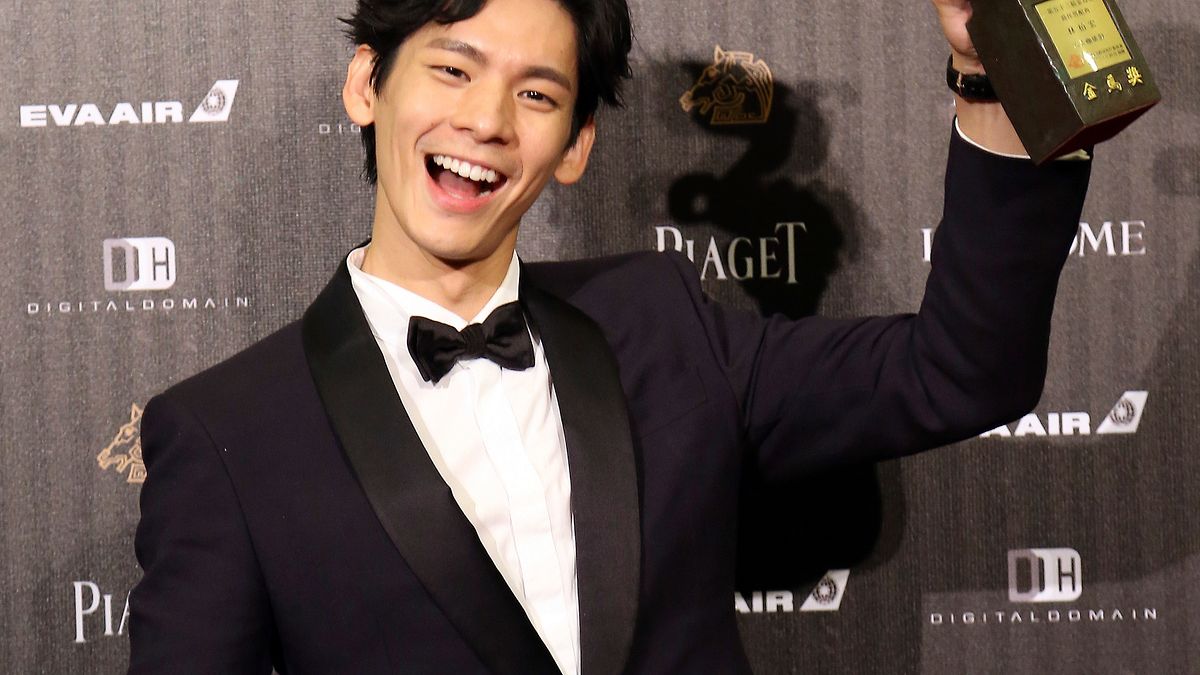 《六弄咖啡館》林柏宏獲得最佳男配角,他在《六弄咖啡館》青春悲喜片中有搶眼表現爆冷奪獎。(美聯社) 《六弄咖啡館》林柏宏獲得最佳男配角,他在《六弄咖啡館》青春悲喜片中有搶眼表現爆冷奪獎。(美聯社)