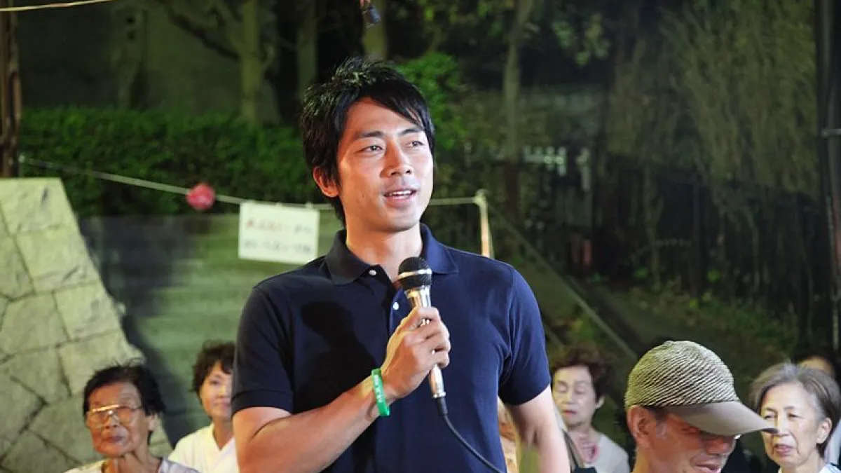 小泉進次郎(R2d2ki@Wikipedia / CC BY-SA 3.0)