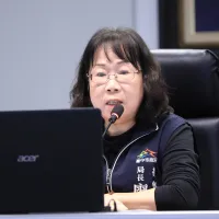 中市府市政會議性別統計專案報告-社會局長廖靜芝。(圖/台中市政府) 中市府市政會議性別統計專案報告-社會局長廖靜芝。(圖/台中市政府)