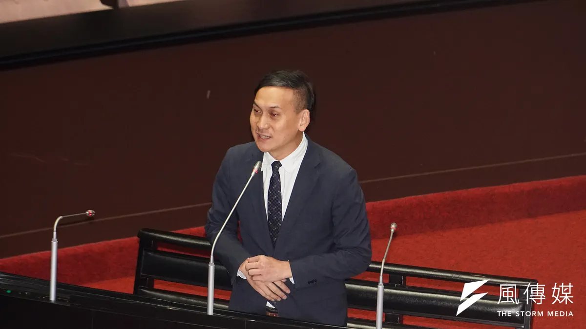 立委葉元之20日與立委葉元之搭乘同一班機前往中國廈門,是否同為參加台商協會相關活動尚不清楚。(資料照,蔡親傑攝) 立委葉元之20日與立委葉元之搭乘同一班機前往中國廈門,是否同為參加台商協會相關活動尚不清楚。(資料照,蔡親傑攝)