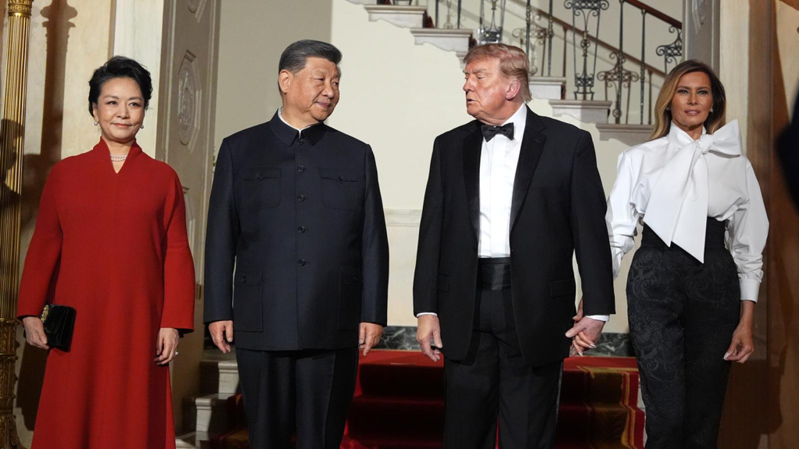 北京觀察》為何黃仁勳馬斯克都到齊,中國商業巨頭卻集體缺席?揭開美中科技戰內幕