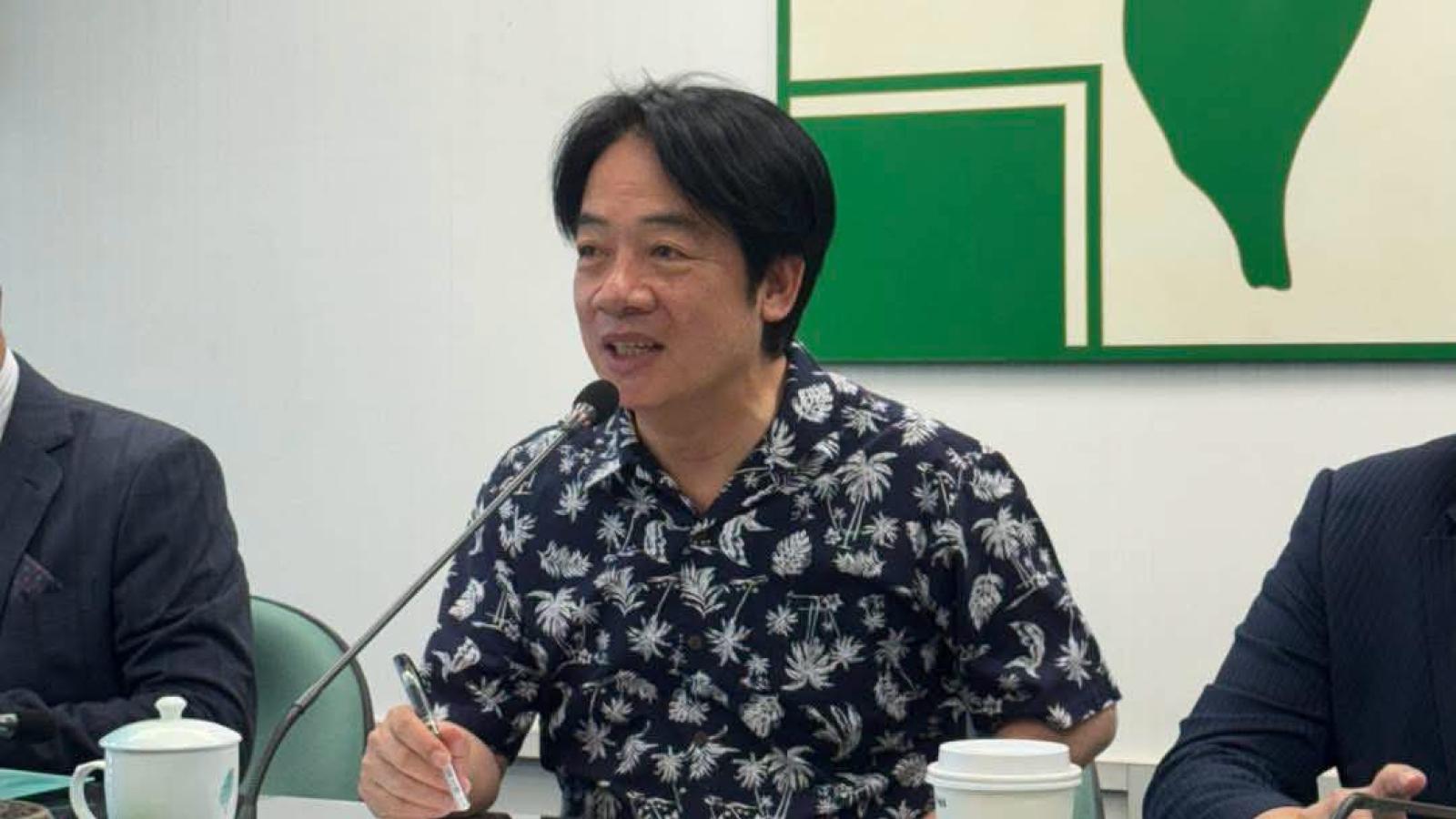 力挺賈永婕!賴清德曬「穿花襯衫開會照」:專業不該用穿著評斷
