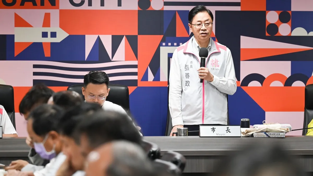 桃園市長張善政因應幼兒園發生疑似餵藥案件提出兩大措施。(圖/桃園市政府提供)