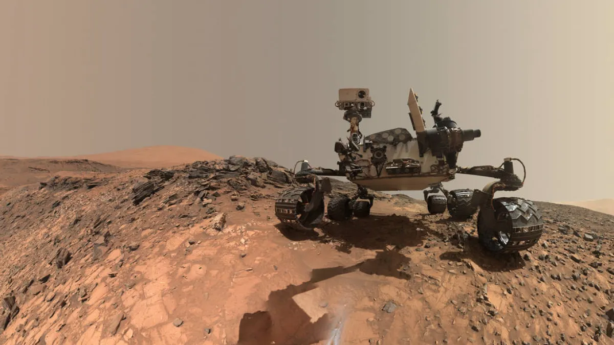 美國太空總署的火星無人探測器「自拍照」。(NASA)