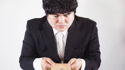 當員工的離職意願已明確送達雇主時,除非雇主願意視同未發生,否則離職已經生效,無法反悔。(示意圖 / 取自pakutaso)