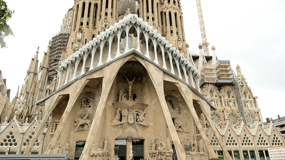 出自傳奇建築家高第之手的聖家堂。(資料照,取自AP) 出自傳奇建築家高第之手的聖家堂。(資料照,取自AP)