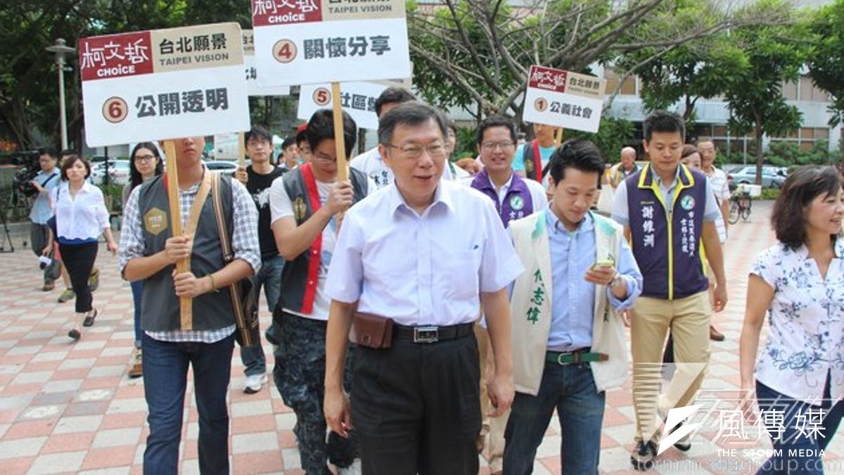 台北市長參選人柯文哲得到不少綠營人士支持,但他一番支持蔣經國的談話,卻引發反彈。(葉信綠攝) 台北市長參選人柯文哲得到不少綠營人士支持,但他一番支持蔣經國的談話,卻引發反彈。(葉信綠攝)