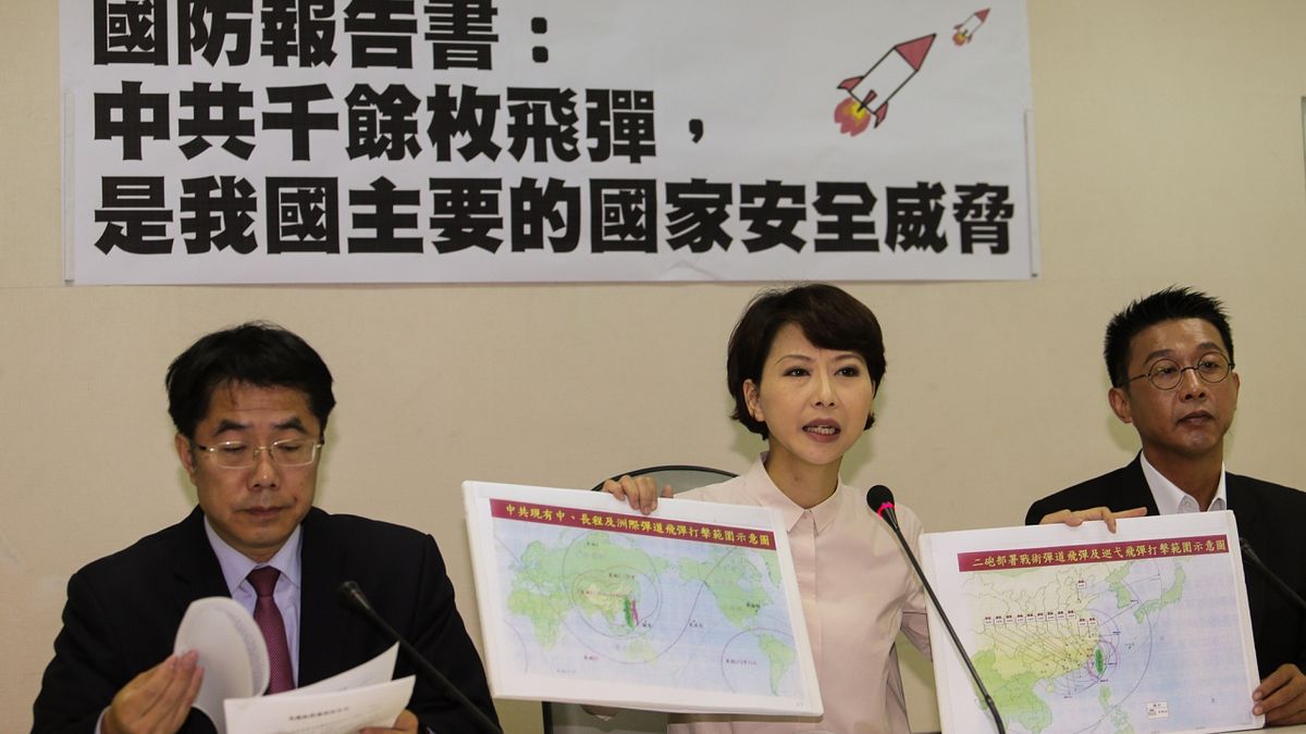 民進黨團反對要求馬英九總統赴立法院就馬習會提出國情報告。(陳明仁攝) 民進黨團反對要求馬英九總統赴立法院就馬習會提出國情報告。(陳明仁攝)