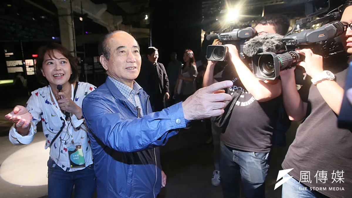 王金平(左二)以國民黨代表參加海峽論壇,因中國官媒「求和說」告吹。(柯承惠攝)