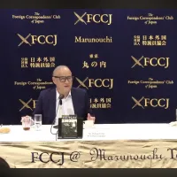 ワーナーブラザースジャパンの元代表ビルアイアーティン氏が「ラストサムライ」や「硫黄島からの手紙」など日米の壁を越えた大作映画の知られざる製作秘話と権利を巡るハリウッドの熾烈な裏側を明かした。(写真/FCCJ提供) ワーナーブラザースジャパンの元代表ビルアイアーティン氏が「ラストサムライ」や「硫黄島からの手紙」など日米の壁を越えた大作映画の知られざる製作秘話と権利を巡るハリウッドの熾烈な裏側を明かした。(写真/FCCJ提供)