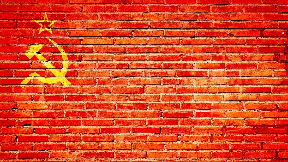 雖然資本主義市場最後的勝利讓我們現在難以想像中央計畫制度的魅力何在,但是在經濟大蕭條時期,甚至在第二次世界大戰之後相當長的一段時間,資本主義其實都處於拉警報狀態。1942年,知名的保守派經濟學家熊彼得預測,社會主義有一天會取代資本主義。(圖/pixabay) 雖然資本主義市場最後的勝利讓我們現在難以想像中央計畫制度的魅力何在,但是在經濟大蕭條時期,甚至在第二次世界大戰之後相當長的一段時間,資本主義其實都處於拉警報狀態。1942年,知名的保守派經濟學家熊彼得預測,社會主義有一天會取代資本主義。(圖/pixabay)