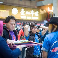 2019年3月24日、フィリピンとインドネシアの移住労働者団体が「10億人蜂起」フラッシュモブを実施。移住労働者らが台北駅ロビーに集まった。(写真/甘岱民撮影) 2019年3月24日、フィリピンとインドネシアの移住労働者団体が「10億人蜂起」フラッシュモブを実施。移住労働者らが台北駅ロビーに集まった。(写真/甘岱民撮影)