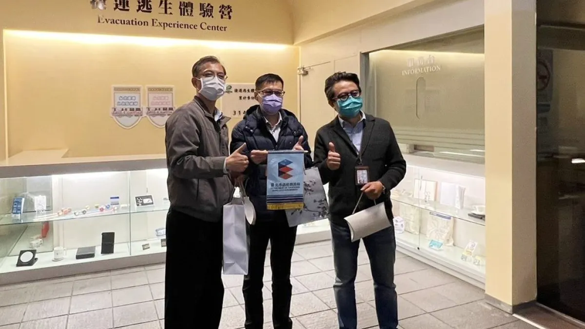 北市教育局與臺北捷運公司合作,首創全國唯一技高與捷運實習擇優輔導就業計畫。(圖/台北市政府教育局提供)