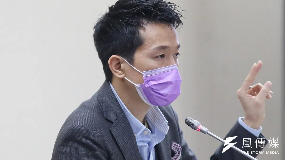 民進黨立委何志偉(見圖)受訪時表示,對於每一個人的生涯規劃都尊重 。(資料照,柯承惠攝)