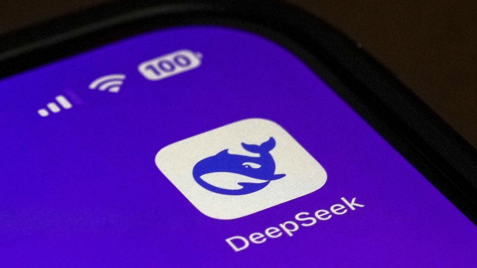 DeepSeek坦言「效能差輝達4倍」,為何仍大買16萬顆華為晶片?外媒:中國市場被放棄了
