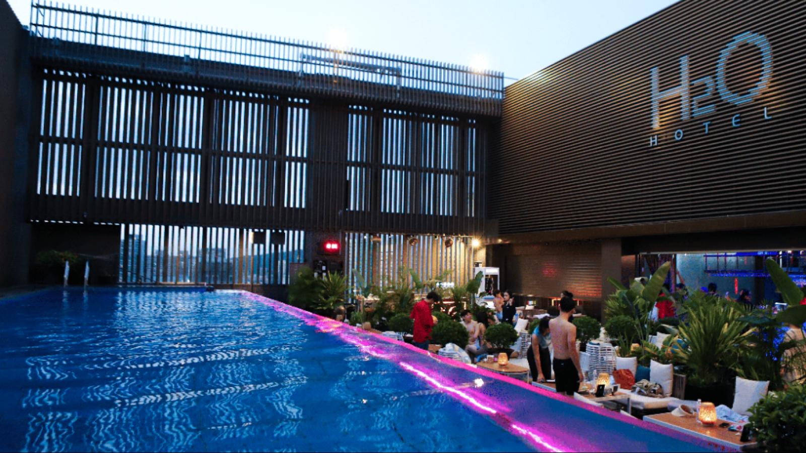 高雄夜生活再升溫!H2O Hotel頂樓酒吧「打狗.熱 Takao Fever」狂熱開幕
