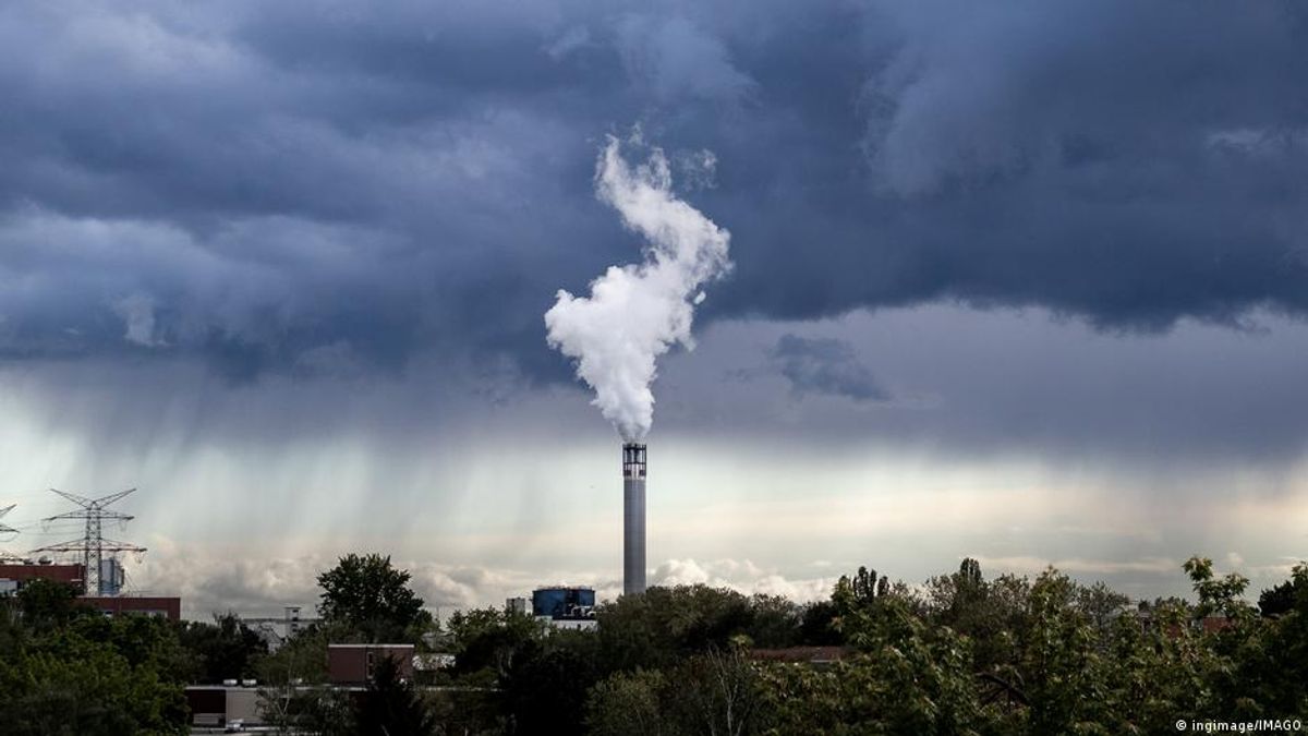 咨詢公司德勤對一百多家德國企業的問卷調查發現,三分之二的企業已經將其價值鏈條的部分環節轉移到國外(圖片來源:德國之聲) 咨詢公司德勤對一百多家德國企業的問卷調查發現,三分之二的企業已經將其價值鏈條的部分環節轉移到國外(圖片來源:德國之聲)