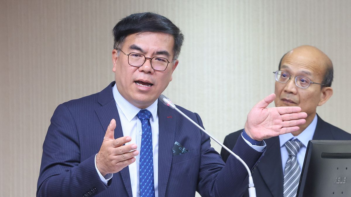 「塑膠袋之亂」拚增產挨轟減塑退步 環境部長彭啟明:減塑長期目標仍不變