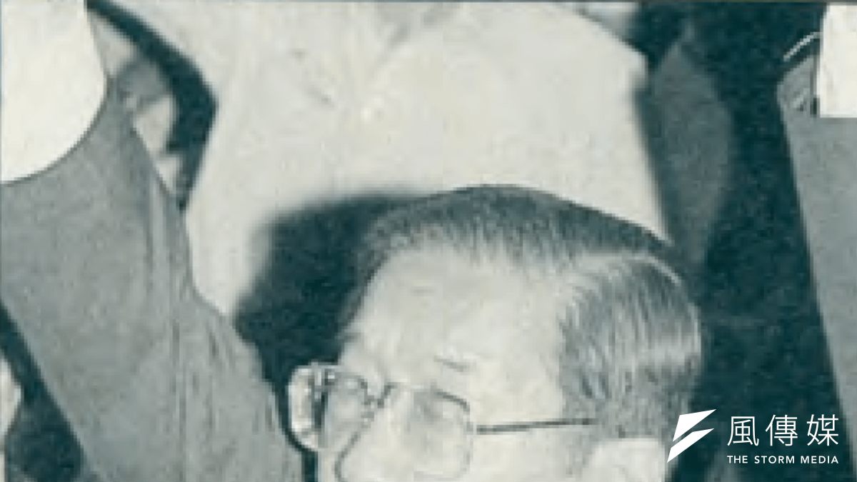 臨中全會李登輝打了勝仗,非主流派不甘心,經過密商,醞釀出這經濟部長陳履安、司法院長林洋港、行政院長李煥三部曲。圖為前行政院長李煥。(資料照,許月瑛攝) 臨中全會李登輝打了勝仗,非主流派不甘心,經過密商,醞釀出這經濟部長陳履安、司法院長林洋港、行政院長李煥三部曲。圖為前行政院長李煥。(資料照,許月瑛攝)